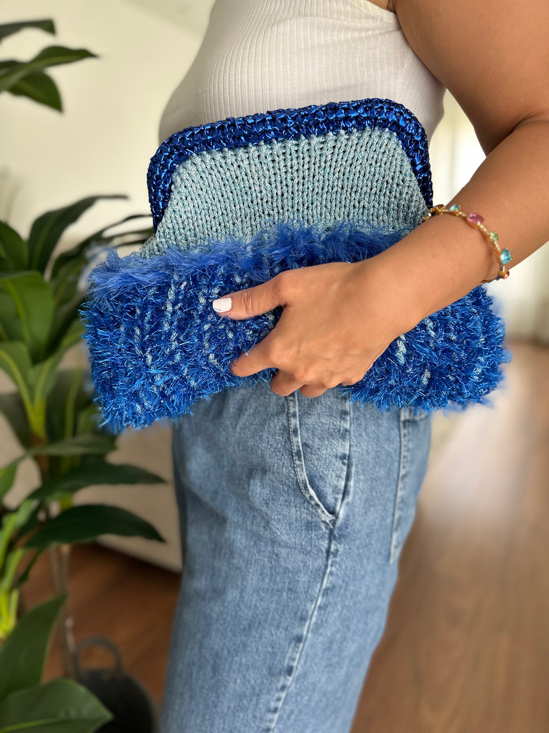 TUY CLUTCH-Feeling Blue